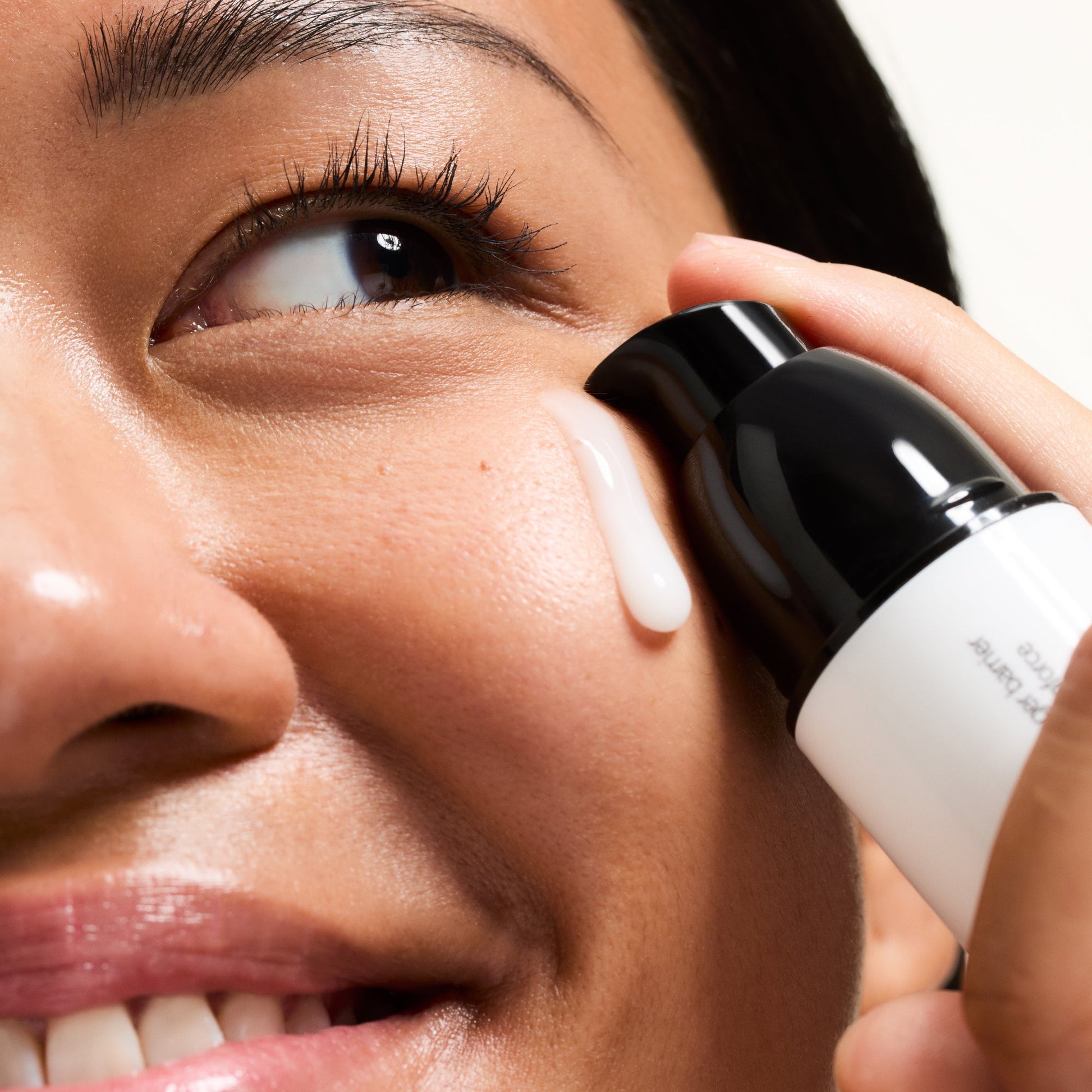 ectoin-hydro-barrier-serum-s2 Ectoin-Globals_Texture-bottle.jpg